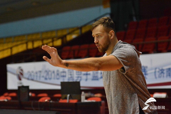 体操半决赛,河套闪电队与江南玄武队绝杀,VAR改判成焦点!防线高度稳定-九游体育官网入口